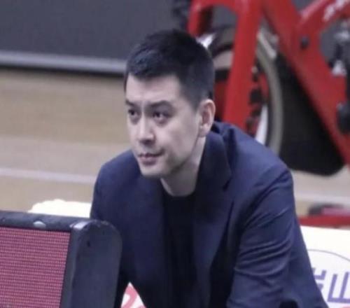 北京西站返,程潮里的温,馨瞬间,博鱼体育官网,博鱼体育app,博鱼体育APP下载