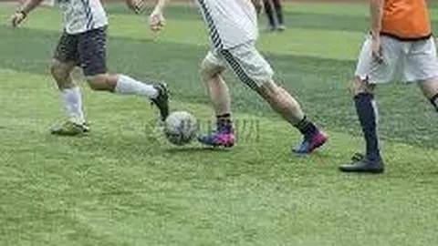 都体曝：米兰与沃克双向努力，红黑军团争取曼城买断费优惠